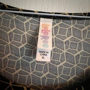 LuLaRoe Women's Shirt